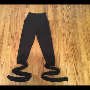 Ankle wrap around leggings